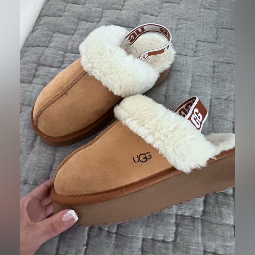 Ugg Chestnut Suede Shearling-Lined Platform Slipp… - image 1